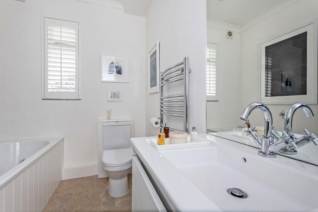 Elegant Shepherds Bush Home By Kensington Olympia By Underthedoormat Londyn Zewnętrze zdjęcie
